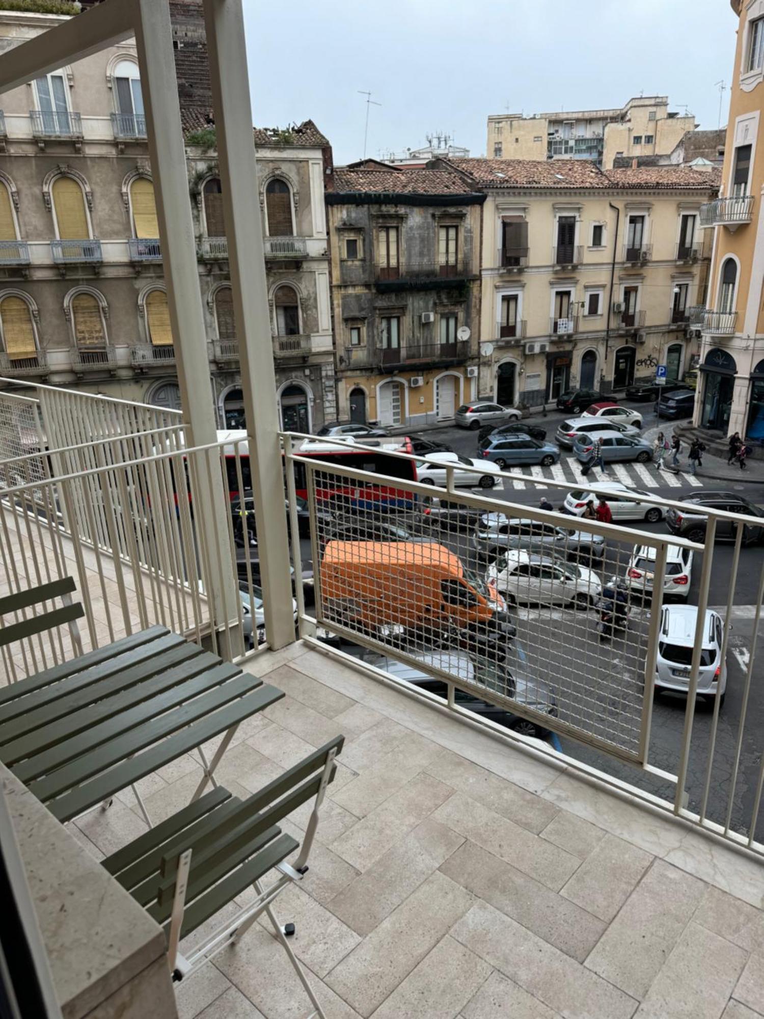 Hotel Dimora Dei Vespri 1 Catania Exterior foto